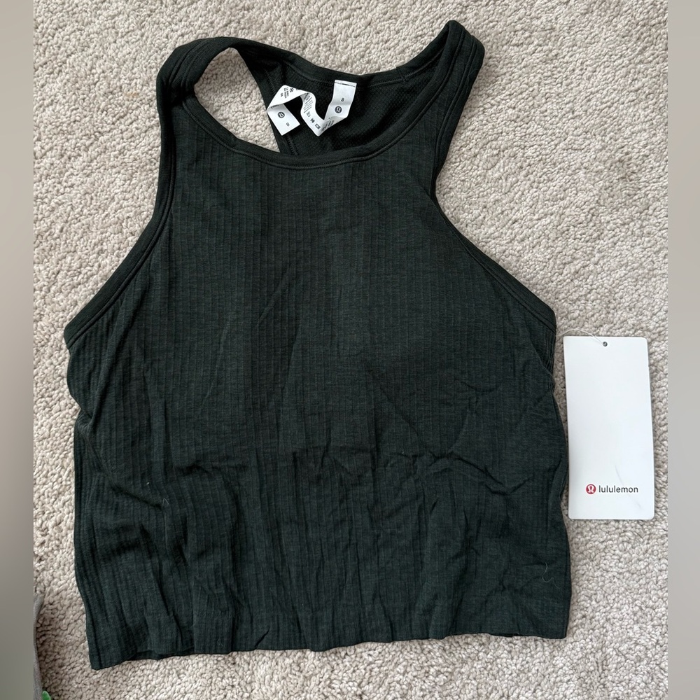 lululemon athletica Ebb to Street